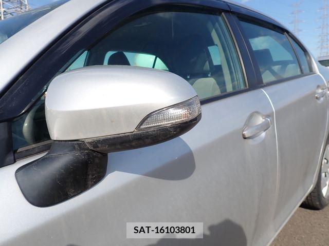 Toyota COROLLA AXIO 2017-03 221135-3