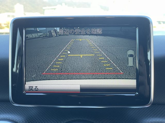 Mercedes Benz A-CLASS 2013-03 186131-15
