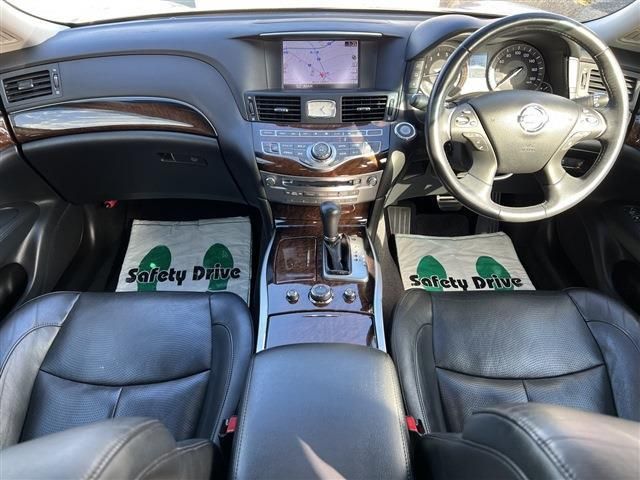 Nissan FUGA HYBRID 2013-05 195391-12
