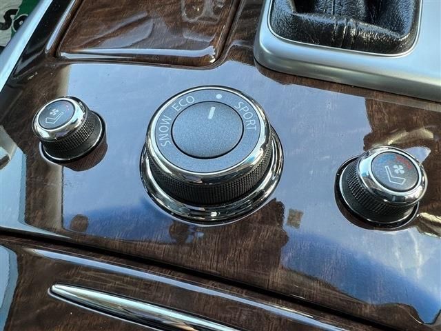 Nissan FUGA HYBRID 2013-05 195391-16