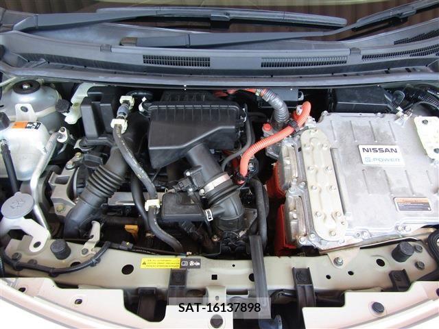 Nissan NOTE 2017-01 336646-29