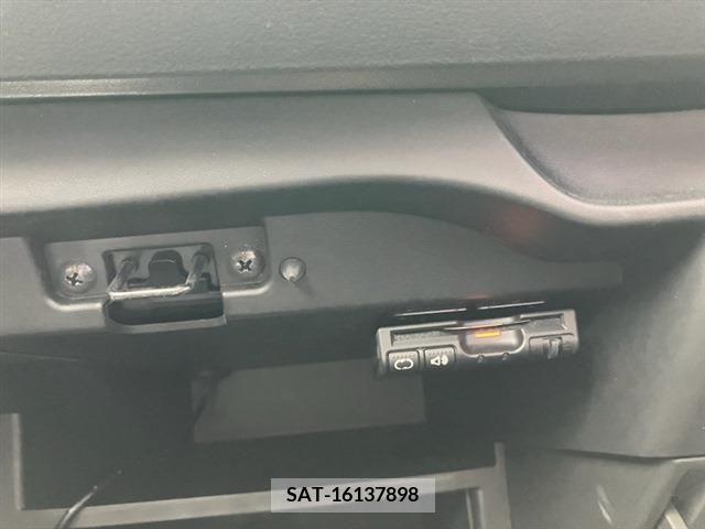Nissan NOTE 2017-01 336646-16