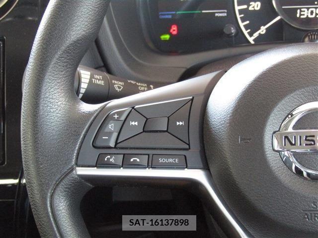 Nissan NOTE 2017-01 336646-11