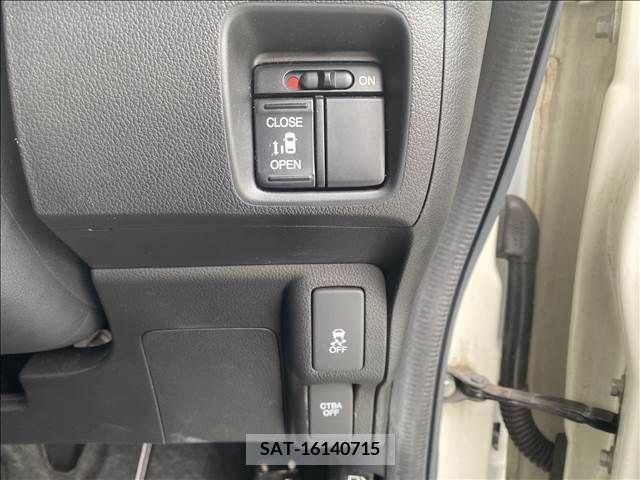 Honda N BOX CUSTOM 2014-06 338375-13