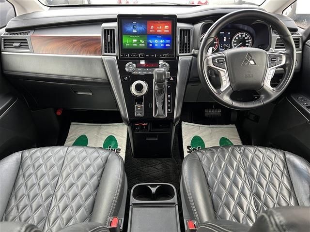 Mitsubishi DELICA D5 2019-02 189421-10