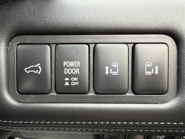 Mitsubishi DELICA D5 2019-02 189421-13