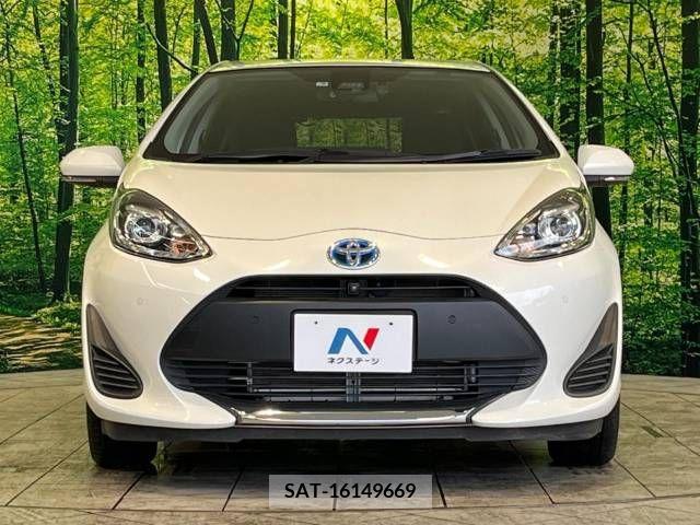 Toyota AQUA 2019-09 219044-14
