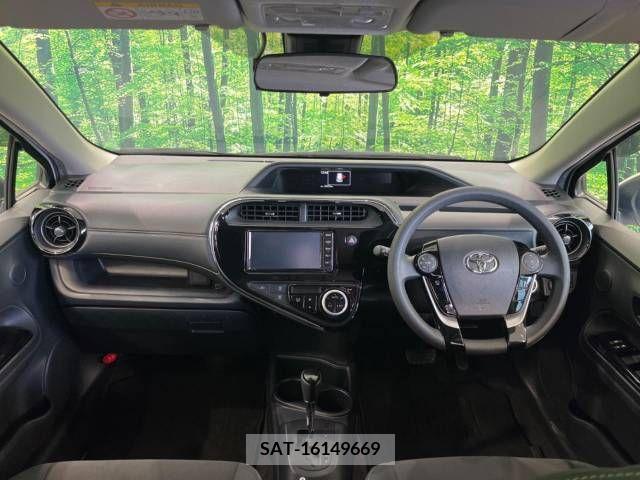 Toyota AQUA 2019-09 219044-1