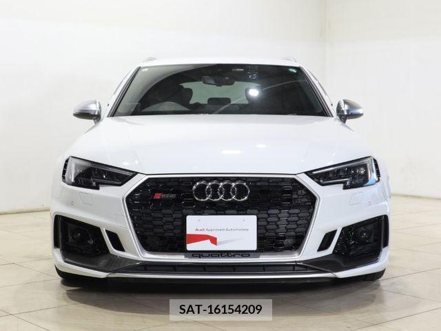 Audi RS4 2019-05 389467-1