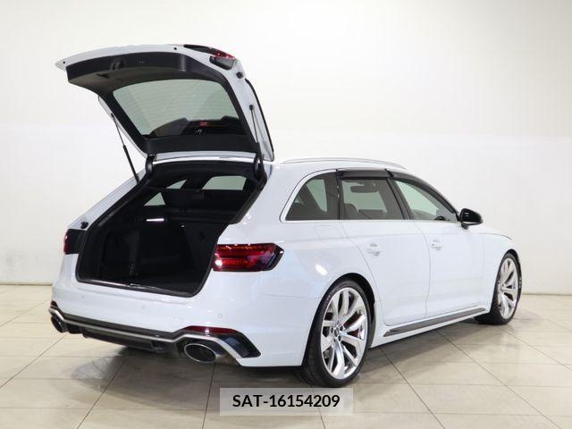 Audi RS4 2019-05 389467-8