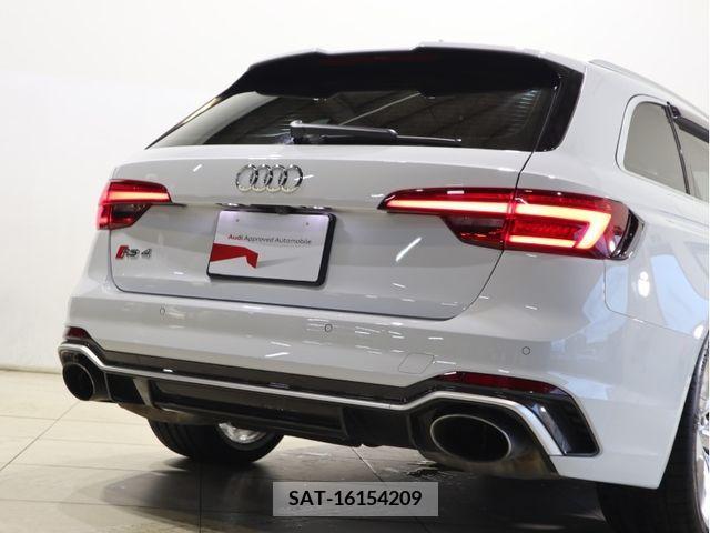Audi RS4 2019-05 389467-6