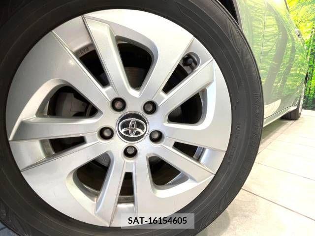 Toyota PRIUS 2016-04 212874-14