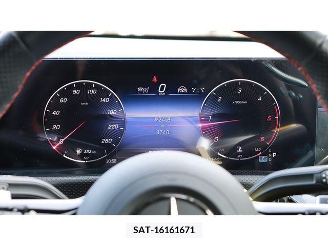 Mercedes Benz A-CLASS 2023-08 211420-11