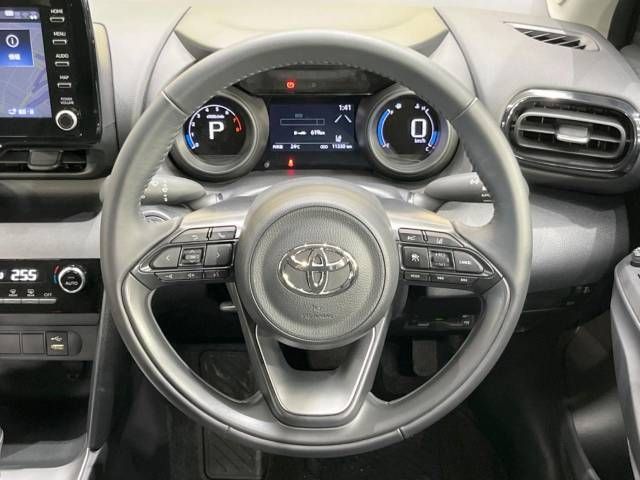 Toyota YARIS CROSS 2023-06 188664-11