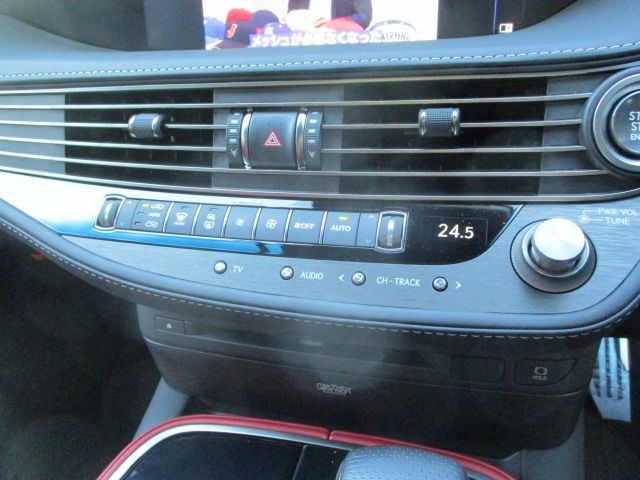 Lexus LS 2018-02 7736-22