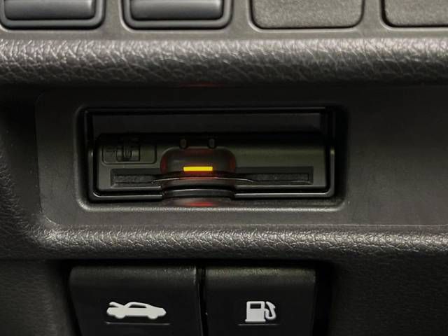 Nissan X-TRAIL 2018-02 185701-6