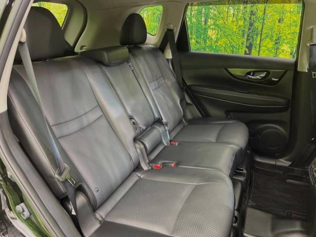 Nissan X-TRAIL 2018-02 185701-9