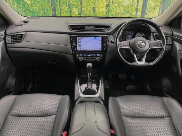 Nissan X-TRAIL 2018-02 185701-1