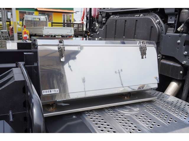 MITSUBISHI FUSO SUPER GREAT 2022-04 7029-19