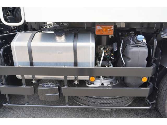 MITSUBISHI FUSO SUPER GREAT 2022-04 7029-12
