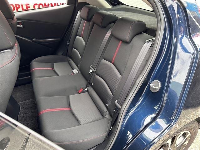 Mazda DEMIO 2015-08 182015-22