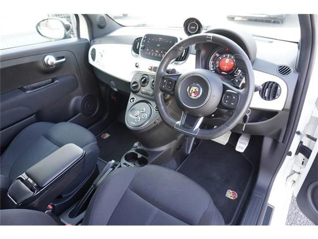 Abarth 595 2019-09 7543-6