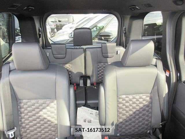Toyota VOXY 2024-02 217839-13