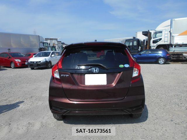 Honda FIT 2017-09 303827-6