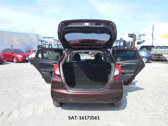 Honda FIT 2017-09 303827-11
