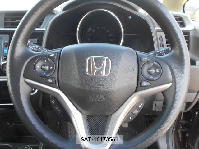 Honda FIT 2017-09 303827-13
