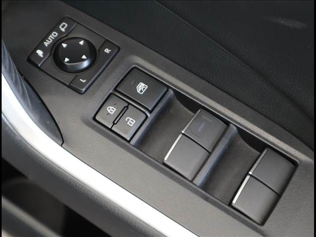 Toyota RAV4 2021-03 5926-20