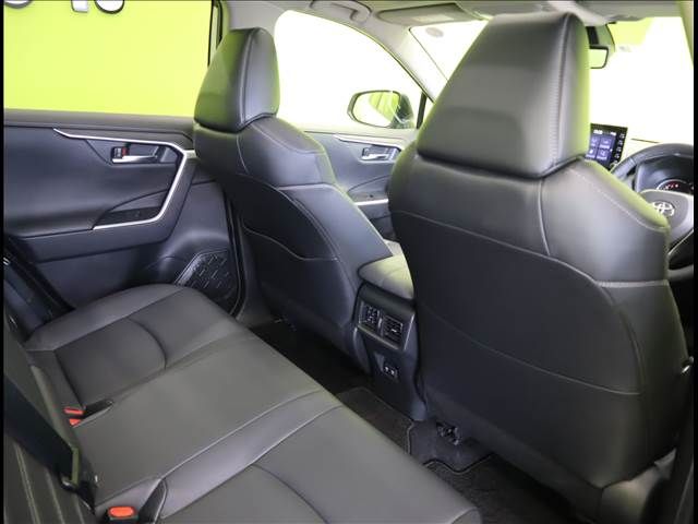 Toyota RAV4 2021-03 5926-26