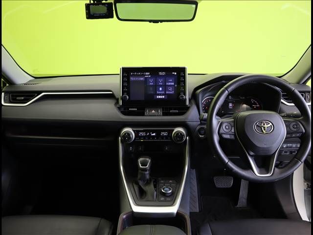 Toyota RAV4 2021-03 5926-2