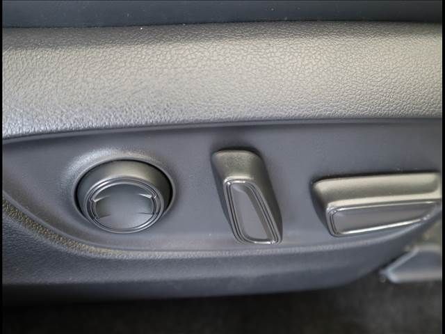 Toyota RAV4 2021-03 5926-24