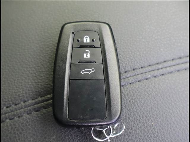 Toyota RAV4 2021-03 5926-8