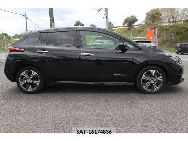 Nissan LEAF 2017-10 244129-6
