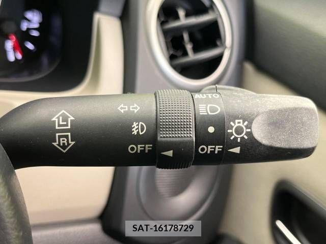 Mazda VERISA 2012-03 251314-6