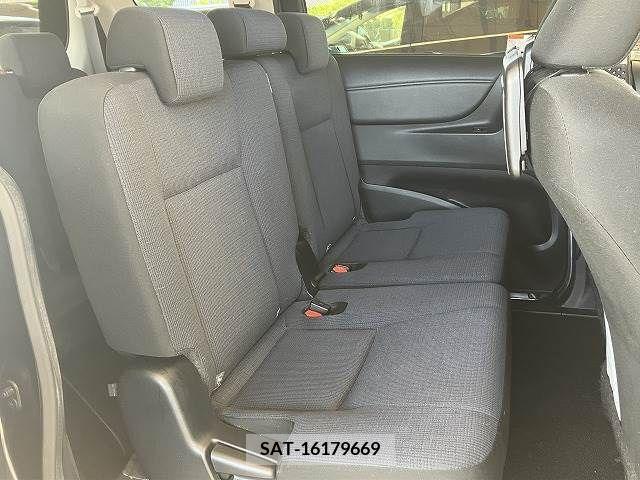 Toyota SIENTA 2015-10 372886-5