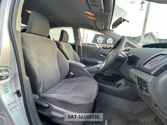 Toyota PRIUS 2010-04 282039-9