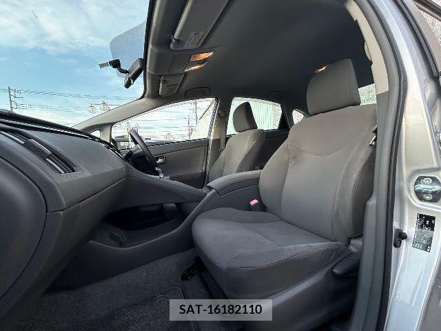 Toyota PRIUS 2010-04 282039-18