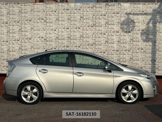 Toyota PRIUS 2010-04 282039-16