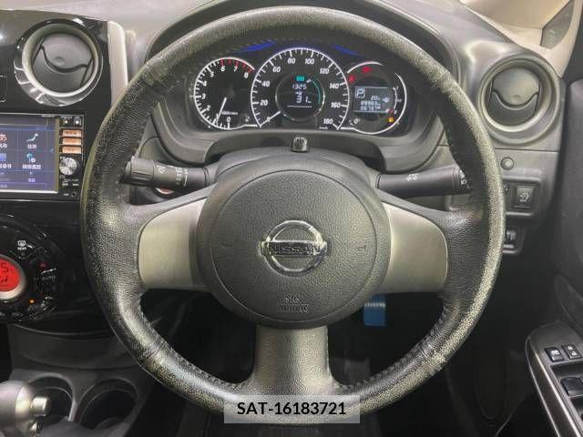 Nissan NOTE 2013-08 302316-11