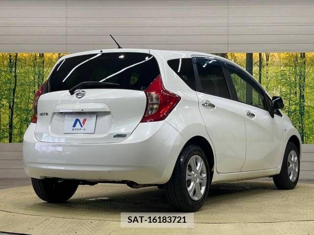 Nissan NOTE 2013-08 302316-17