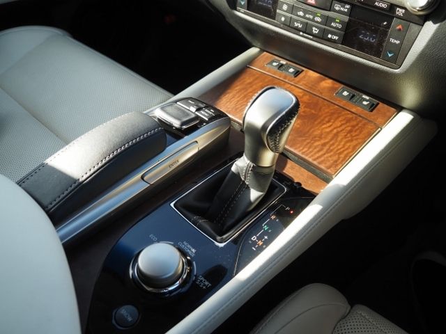 Lexus GS 2017-05 13034-25
