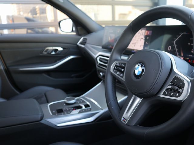 Bmw 3 SERIES 2023-06 28371-18