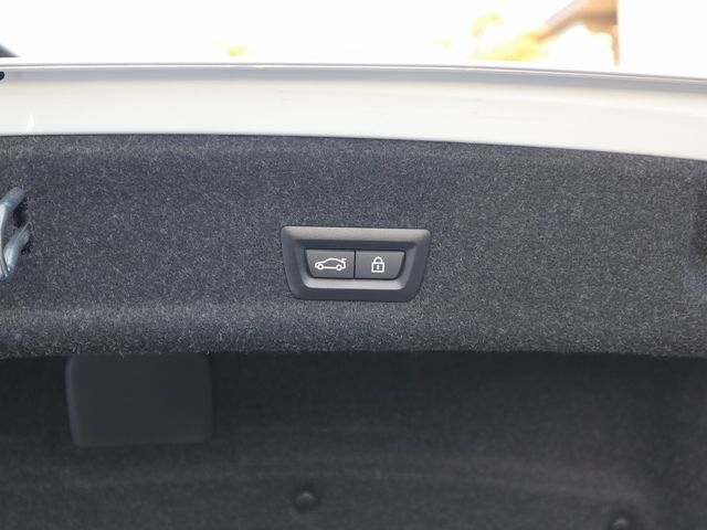 Bmw 3 SERIES 2023-06 28371-26