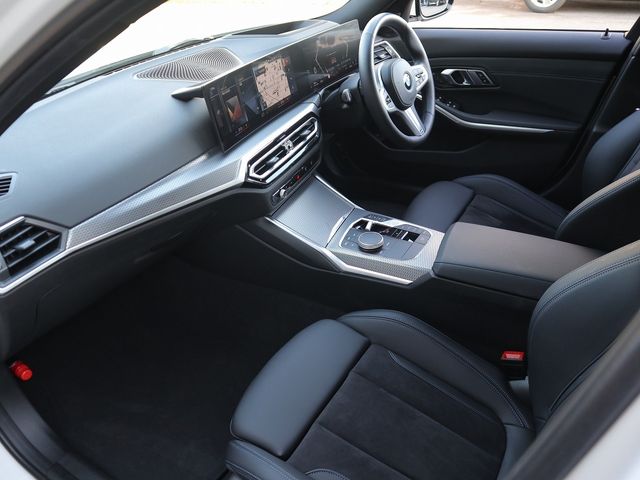 Bmw 3 SERIES 2023-06 28371-24
