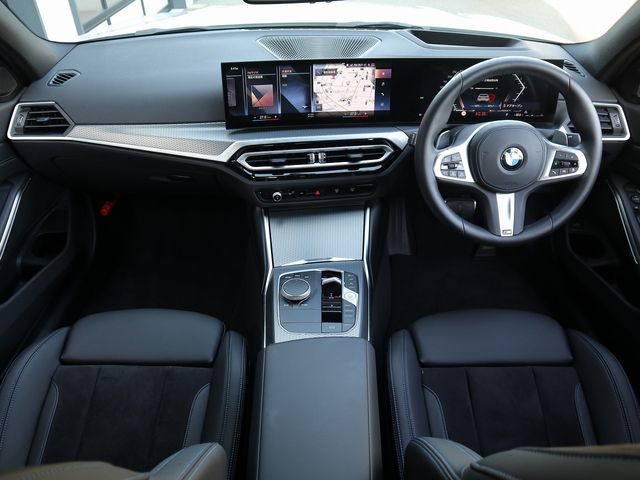 Bmw 3 SERIES 2023-06 28371-29