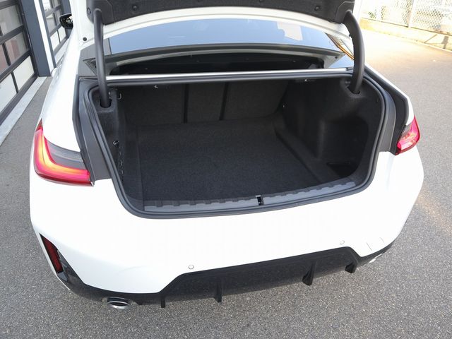 Bmw 3 SERIES 2023-06 28371-25