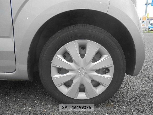Honda N BOX 2017-04 325685-8